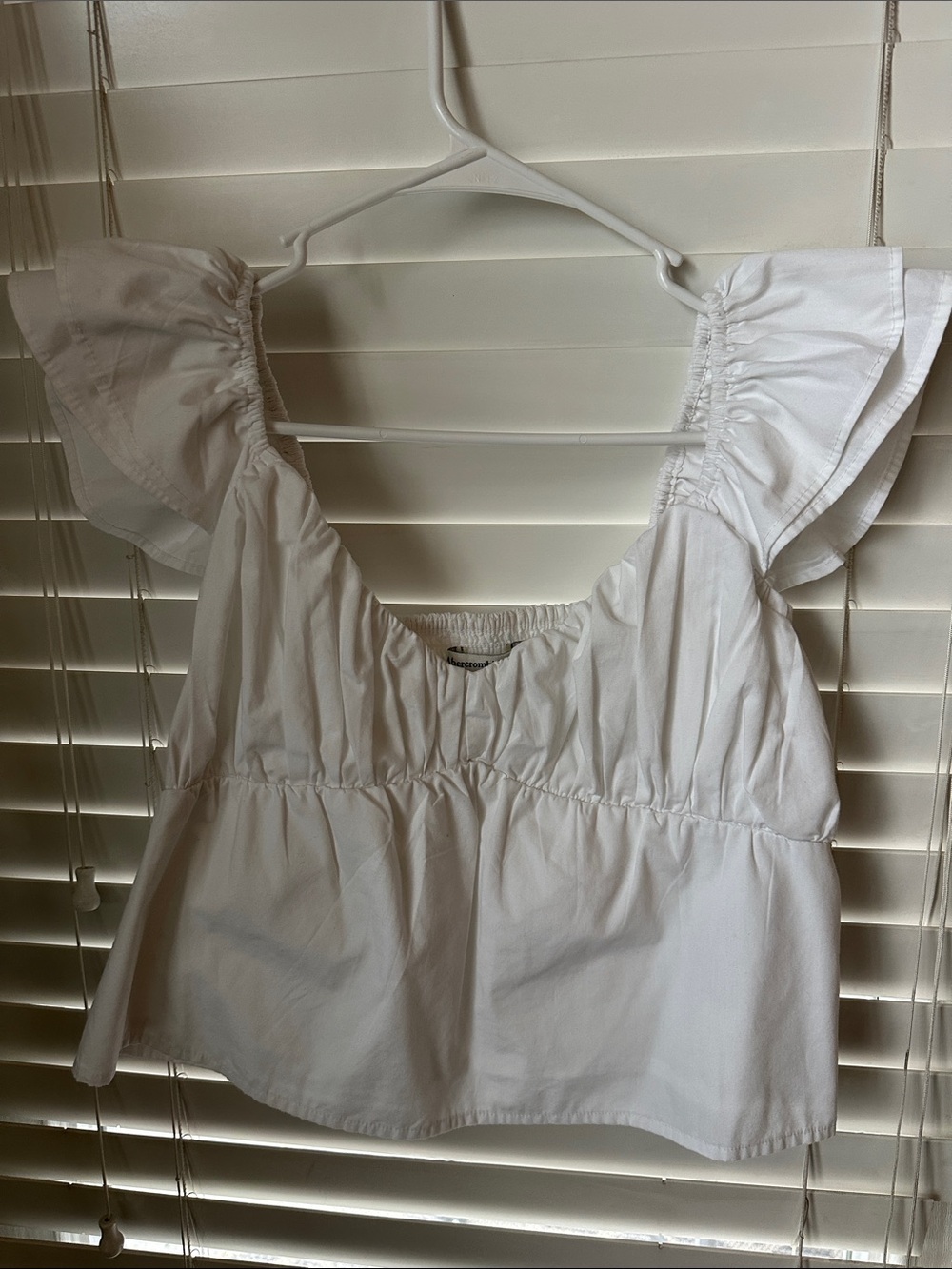 Abercrombie & Fitch White Ruffle Sleeve Peplum Crop Top